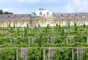 Sanssouci Palace — Steffen Heilfort (CC BY-SA 3.0)